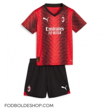 AC Milan Hjemmebanetrøje Børn 2023-24 Kortærmet (+ Korte bukser)