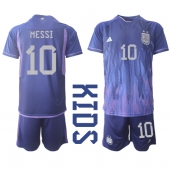 Argentina Lionel Messi #10 Udebanetrøje Børn VM 2022 Kortærmet (+ Korte bukser)