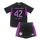 Bayern Munich Jamal Musiala #42 Udebanetrøje Børn 2023-24 Kortærmet (+ Korte bukser)
