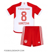 Bayern Munich Leon Goretzka #8 Hjemmebanetrøje Børn 2023-24 Kortærmet (+ Korte bukser)