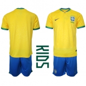 Brasilien Hjemmebanetrøje Børn VM 2022 Kortærmet (+ Korte bukser)