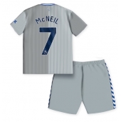 Everton Dwight McNeil #7 Tredjetrøje Børn 2023-24 Kortærmet (+ Korte bukser)