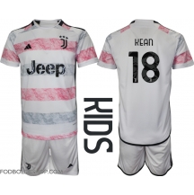 Juventus Moise Kean #18 Udebanetrøje Børn 2023-24 Kortærmet (+ Korte bukser)