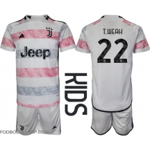 Juventus Timothy Weah #22 Udebanetrøje Børn 2023-24 Kortærmet (+ Korte bukser)