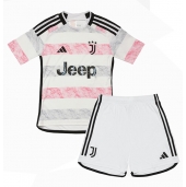 Juventus Udebanetrøje Børn 2023-24 Kortærmet (+ Korte bukser)