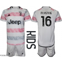 Juventus Weston McKennie #16 Udebanetrøje Børn 2023-24 Kortærmet (+ Korte bukser)