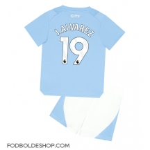 Manchester City Julian Alvarez #19 Hjemmebanetrøje Børn 2023-24 Kortærmet (+ Korte bukser)