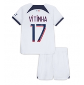 Paris Saint-Germain Vitinha Ferreira #17 Udebanetrøje Børn 2023-24 Kortærmet (+ Korte bukser)