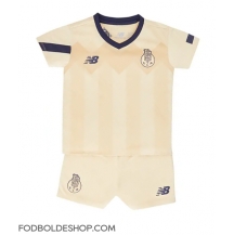 Porto Udebanetrøje Børn 2023-24 Kortærmet (+ Korte bukser)