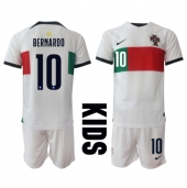 Portugal Bernardo Silva #10 Udebanetrøje Børn VM 2022 Kortærmet (+ Korte bukser)
