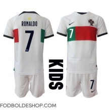 Portugal Cristiano Ronaldo #7 Udebanetrøje Børn VM 2022 Kortærmet (+ Korte bukser)