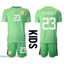 Uruguay Sergio Rochet #23 Målmand Hjemmebanetrøje Børn VM 2022 Kortærmet (+ Korte bukser)